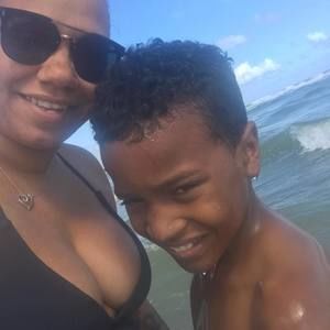 Meet your Posher, Lea